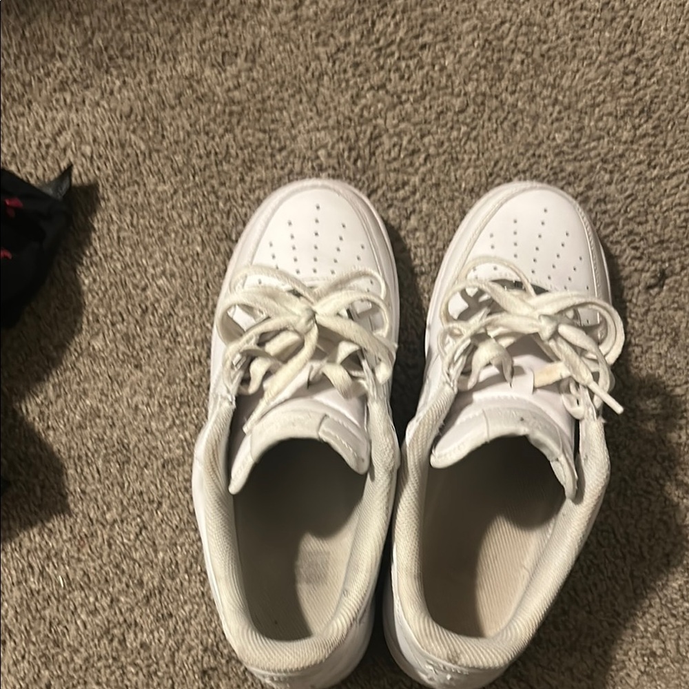 White Low-Top Sneakers with Textured Fabric and White Laces